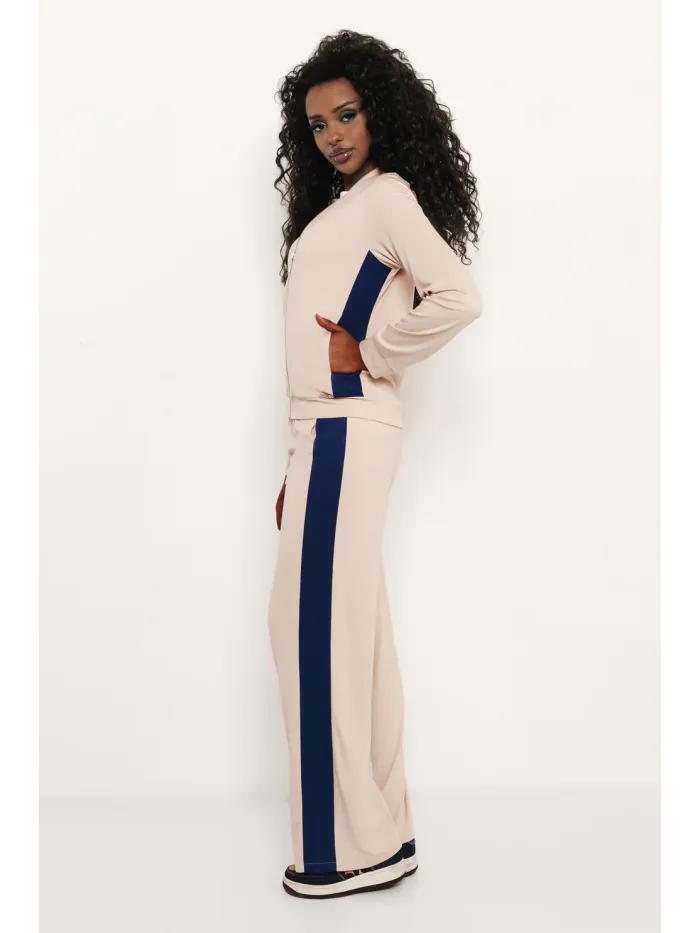 Amnesia VOXI tepláková súprava